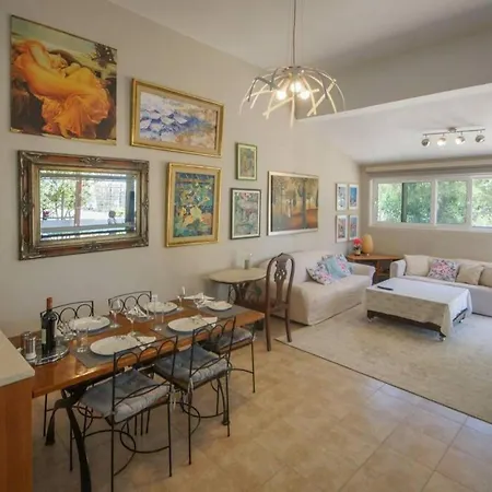 Violeta's Seaview In Rhodes Apartment *