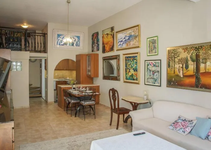 Violeta's Seaview In Rhodes Apartament